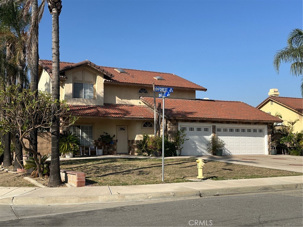 930 N Forest Avenue