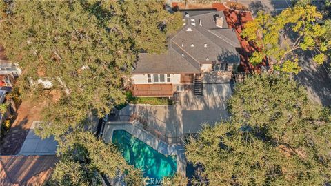 A home in La Crescenta