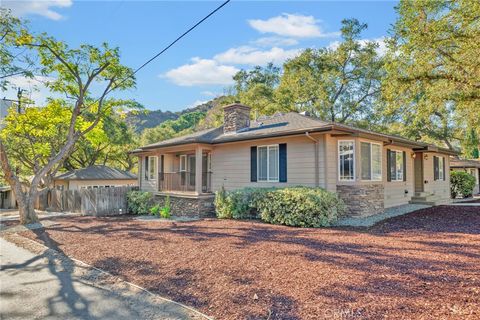 A home in La Crescenta