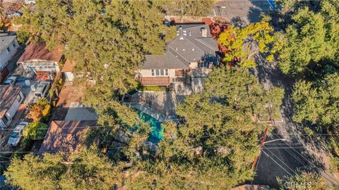 A home in La Crescenta