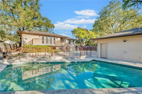 A home in La Crescenta