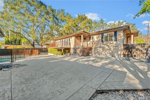 A home in La Crescenta