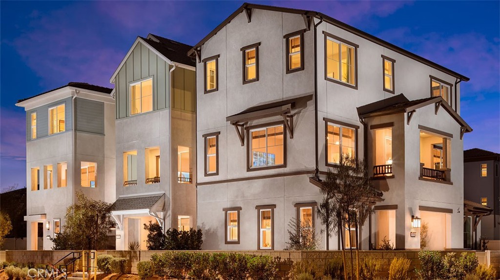6059 Fairfax Drive