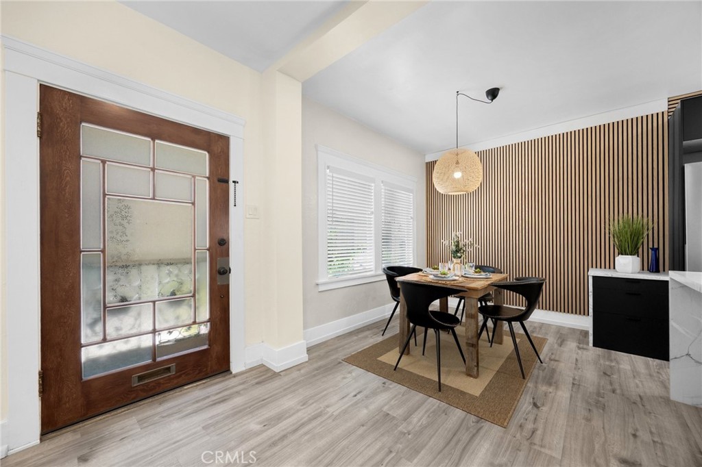 1616 E Ocean Boulevard 6