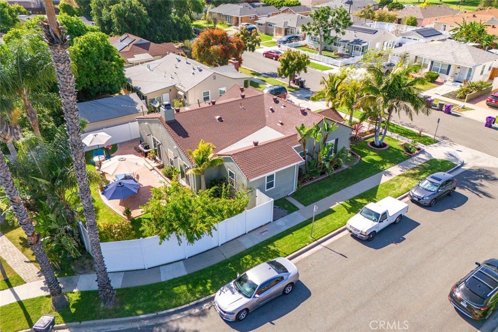 4924 E Ferro Street