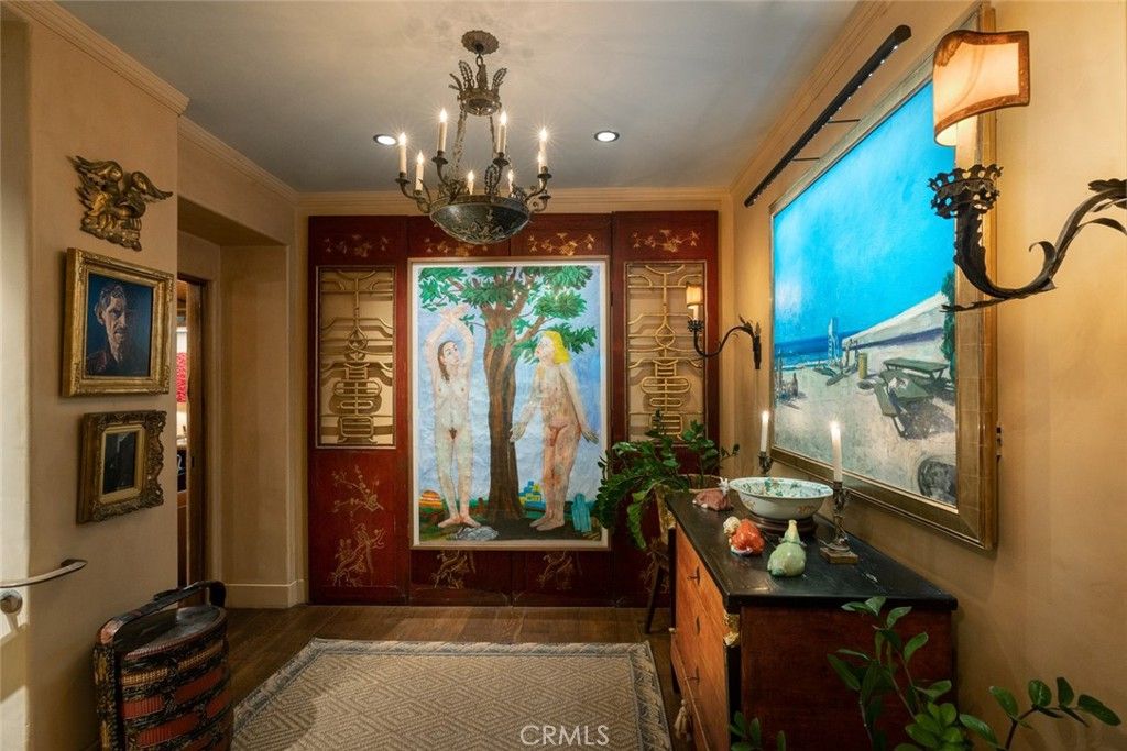listing image 130725579588529633196