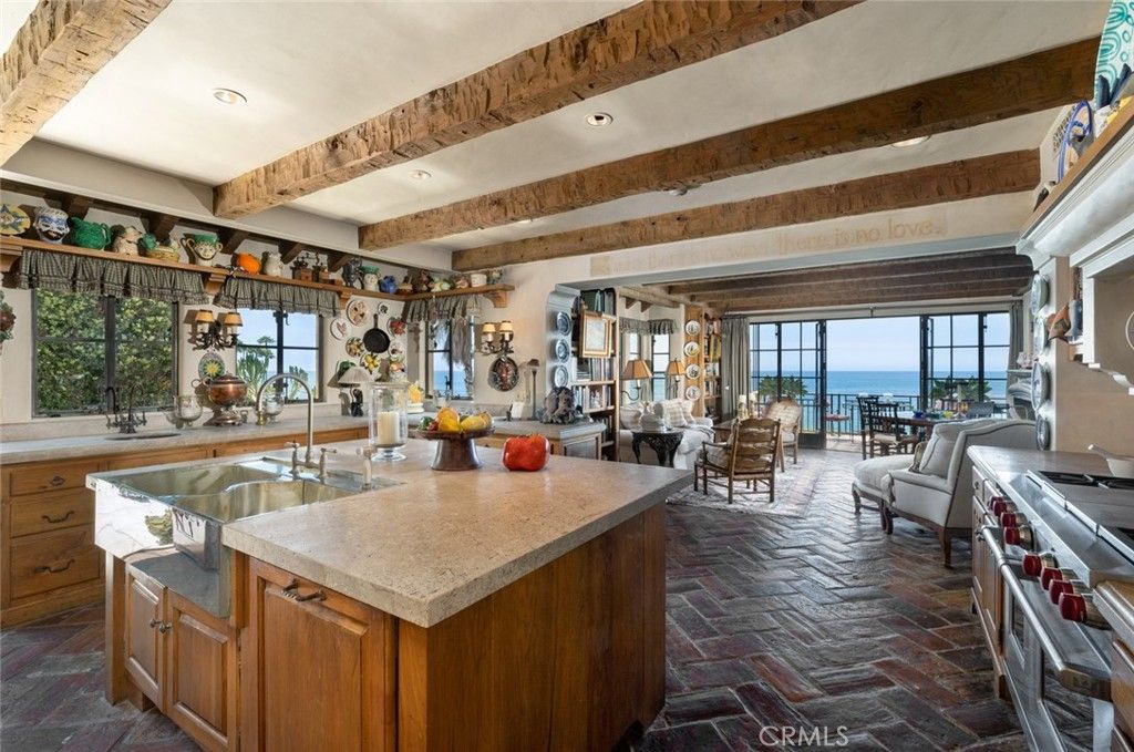listing image 130723747675820491380