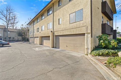 A home in Reseda