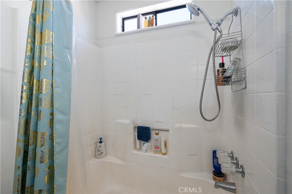 Photo 30 of 37 of 1541 W 146th Street 16 townhome