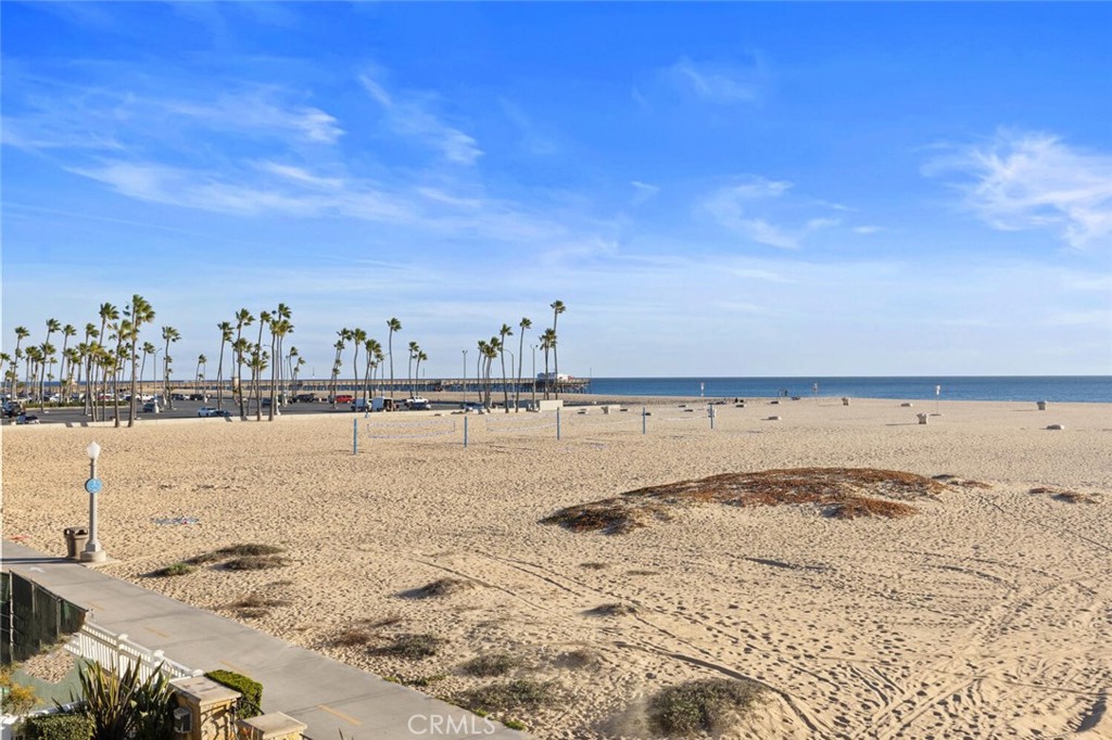 310 E Oceanfront