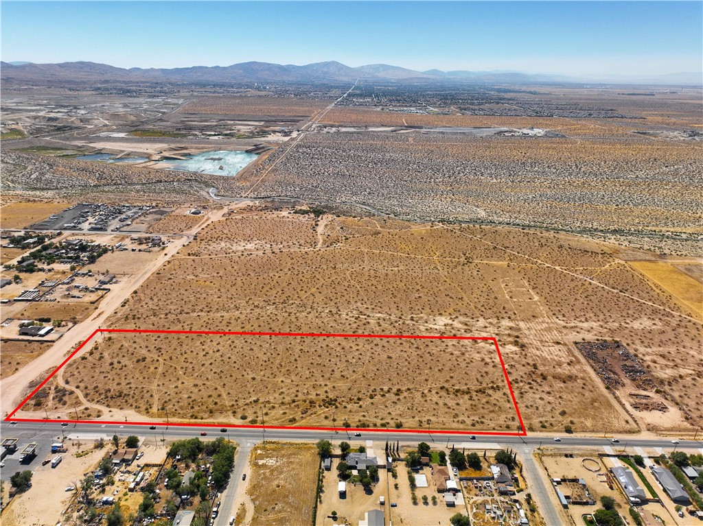 Interested in building a TRACT of Homes in Littlerock ? Now selling this PRIME PEICE of 40 Acre land with 2nd parcel included! Calling all Contractors/Investors/Developers! 2 parcels, coming with total of 53 acres. Water and Electricity really close by. Selling together! Buyer to verify any/all information. The owners have started the subdivision for 47 Acres to build a track of Homes.