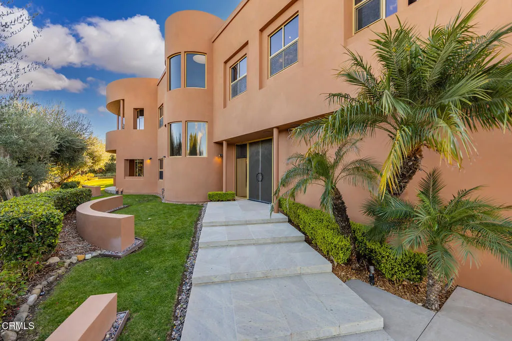 Oak View, California 93022, United States, 6 Bedrooms Bedrooms, ,6 BathroomsBathrooms,Residential,Active,90004