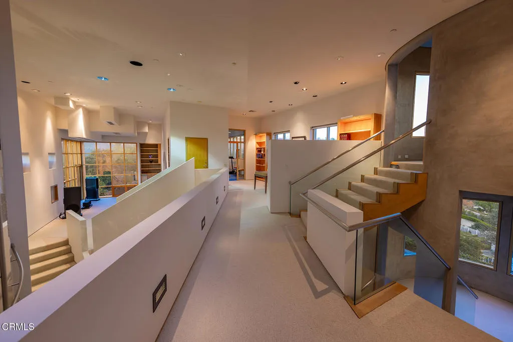 Oak View, California 93022, United States, 6 Bedrooms Bedrooms, ,6 BathroomsBathrooms,Residential,Active,90004