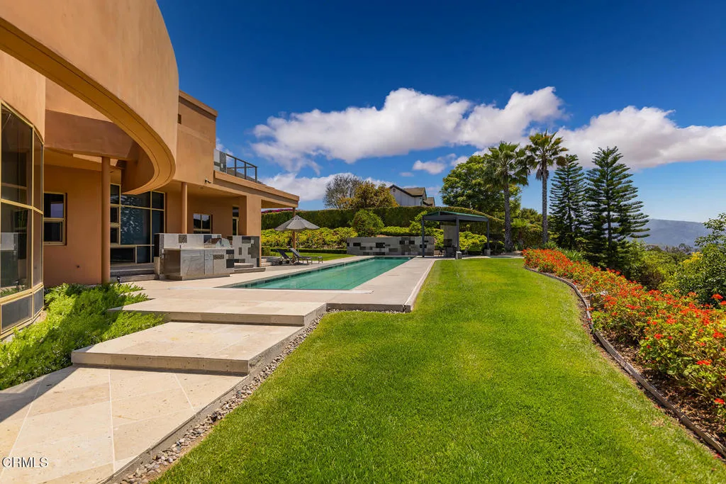 Oak View, California 93022, United States, 6 Bedrooms Bedrooms, ,6 BathroomsBathrooms,Residential,Active,90004