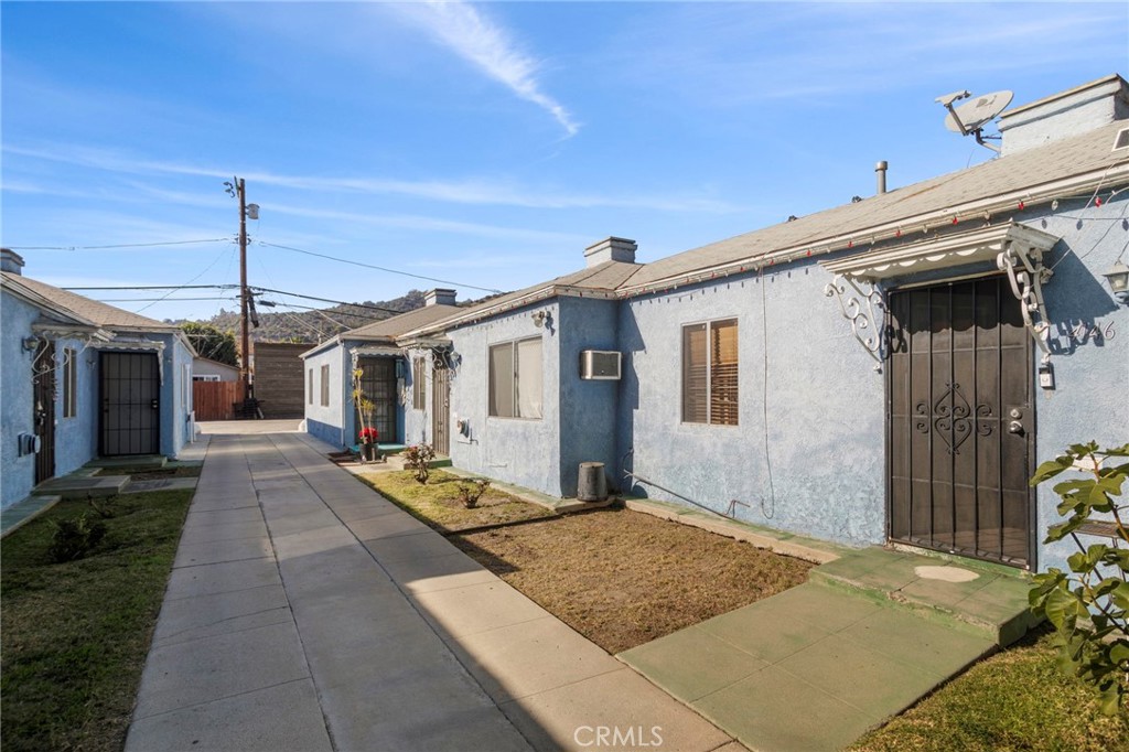 Properties 3 4140 4146 Edenhurst Avenue
