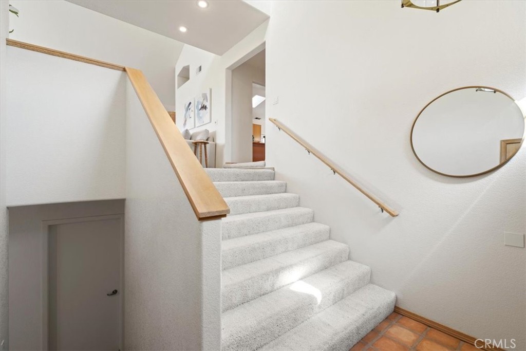 220 Oakwood Court