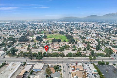 A home in El Monte