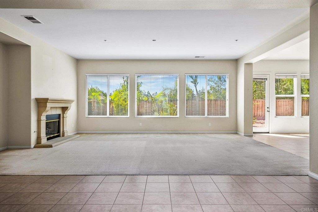 listing image 130728260794116300231
