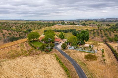 A home in Templeton