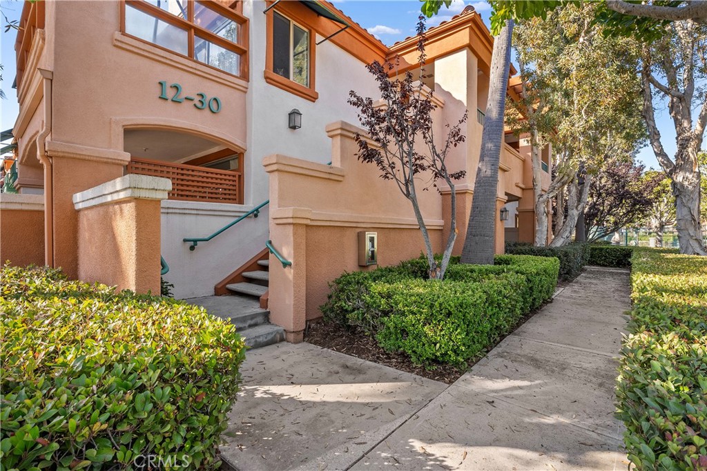 16 Villa Point Drive