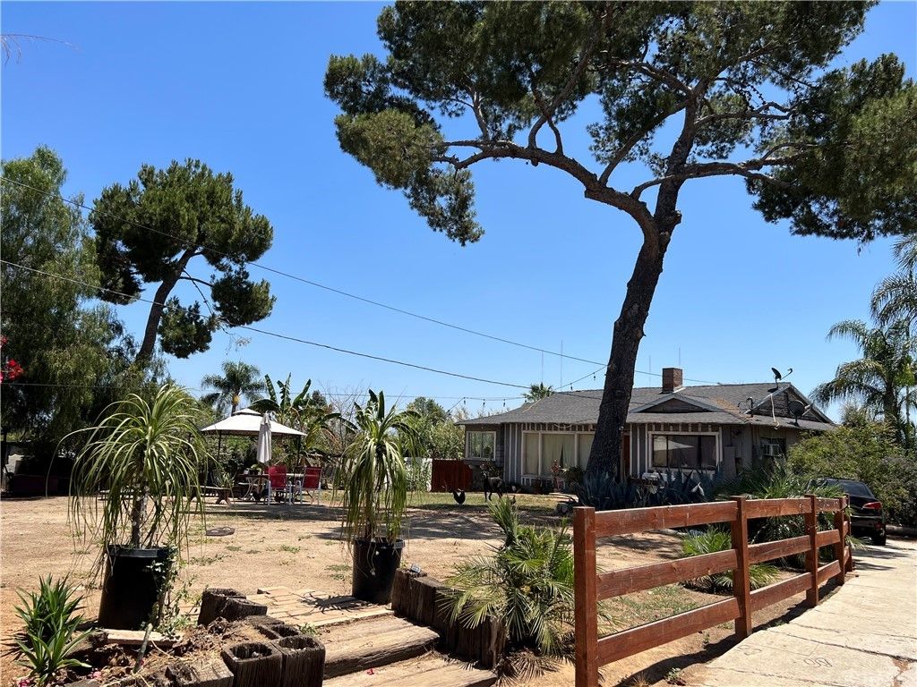 listing image 130726091659520144695