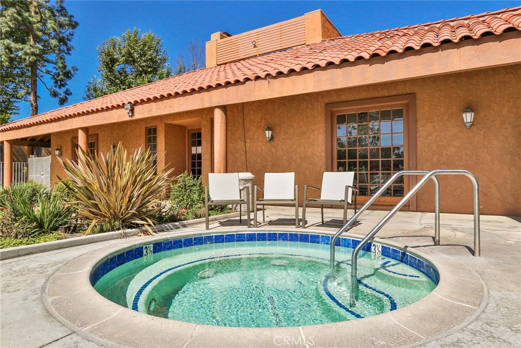 Villa Warner (VWAR) - Residential