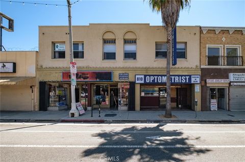 Photo of 810 N Avalon Boulevard, Wilmington, CA 90744 (MLS # SB25028921) Photo of 810 N Avalon Boulevard, Wilmington, CA 90744 (MLS # SB25028921)