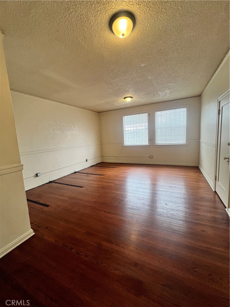 810 N Avalon Boulevard