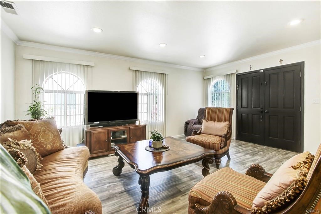Properties 3 14349 Tiara Street