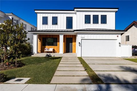 A home in Manhattan Beach