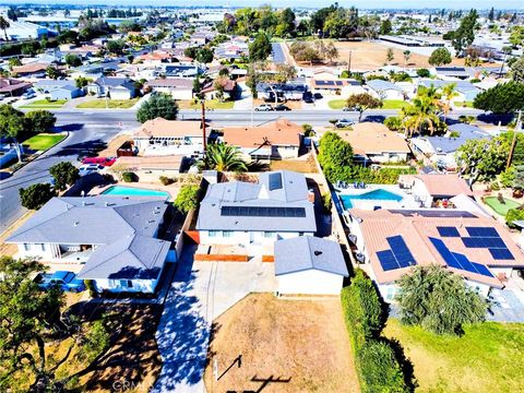 A home in La Mirada