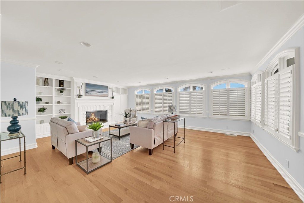 Corona del Mar South of PCH (CDMS) - Residential