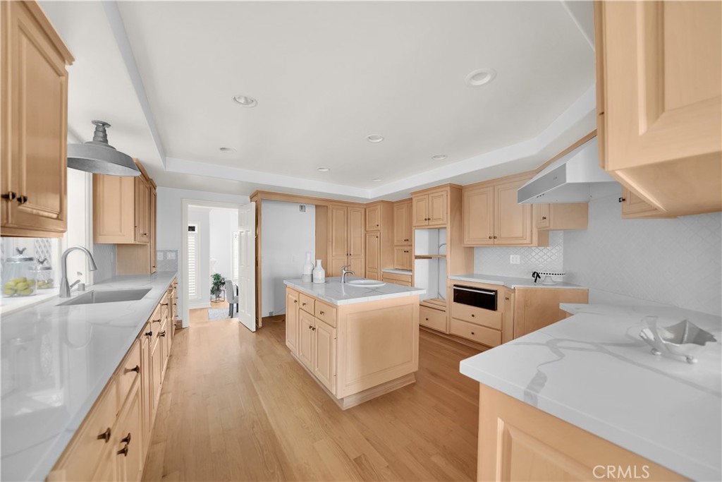 Corona del Mar South of PCH (CDMS) - Residential