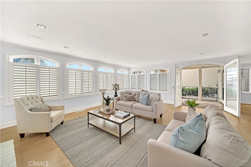 Corona del Mar South of PCH (CDMS) - Residential