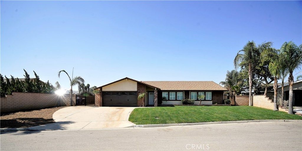 listing image 130727752502996512209