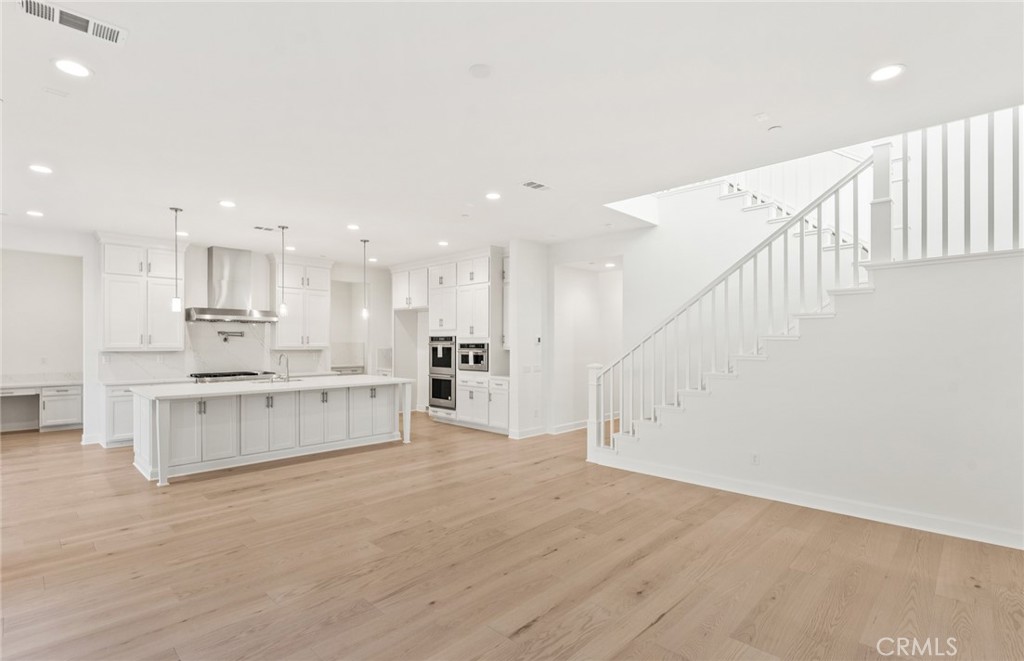21235 Wildflower Way
