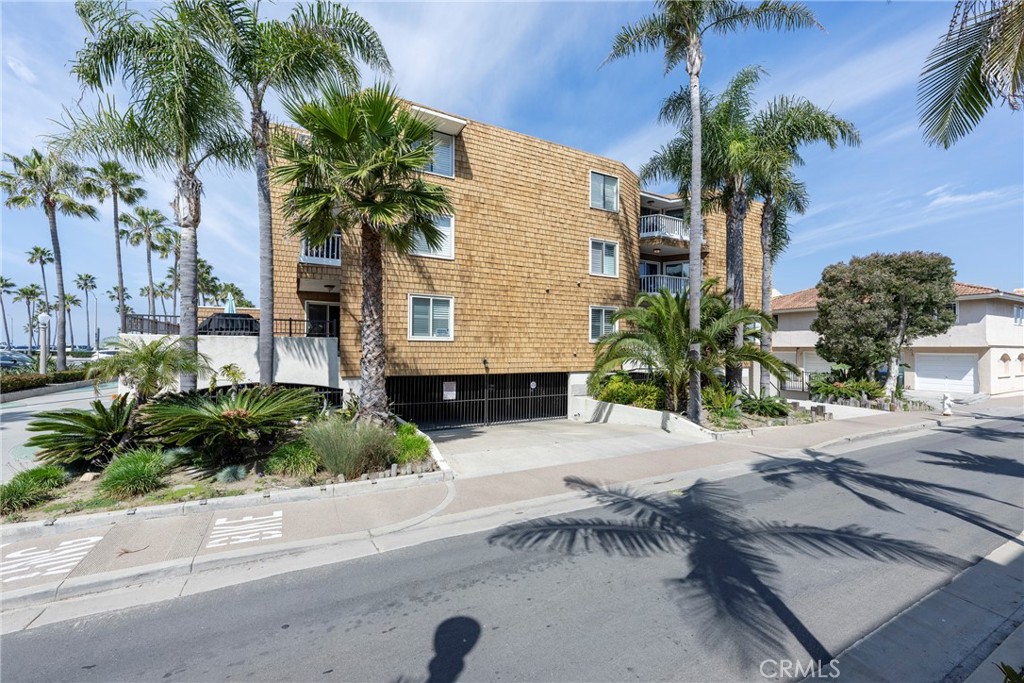 600 E Oceanfront 1D