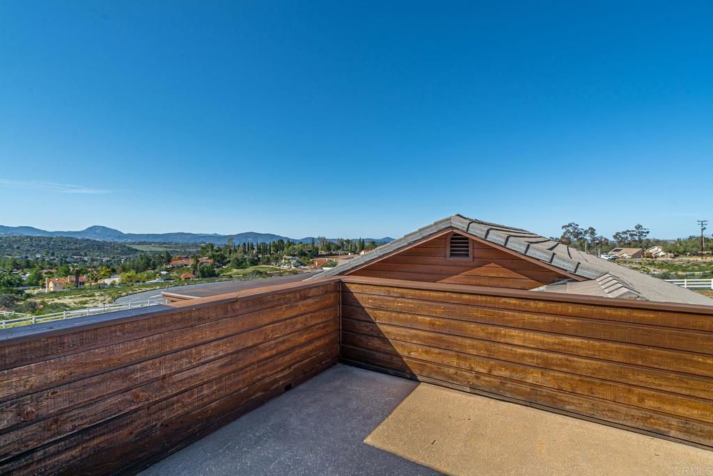 listing image 130726928043926477085