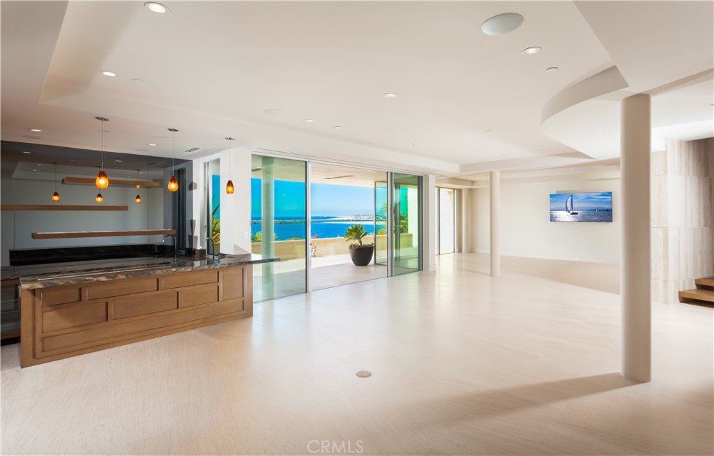 Corona del Mar South of PCH (CDMS) - Residential