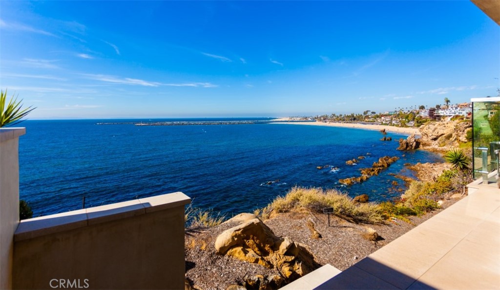 Corona del Mar South of PCH (CDMS) - Residential