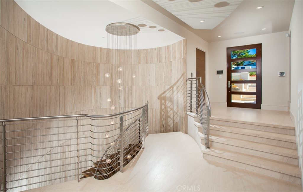 Corona del Mar South of PCH (CDMS) - Residential