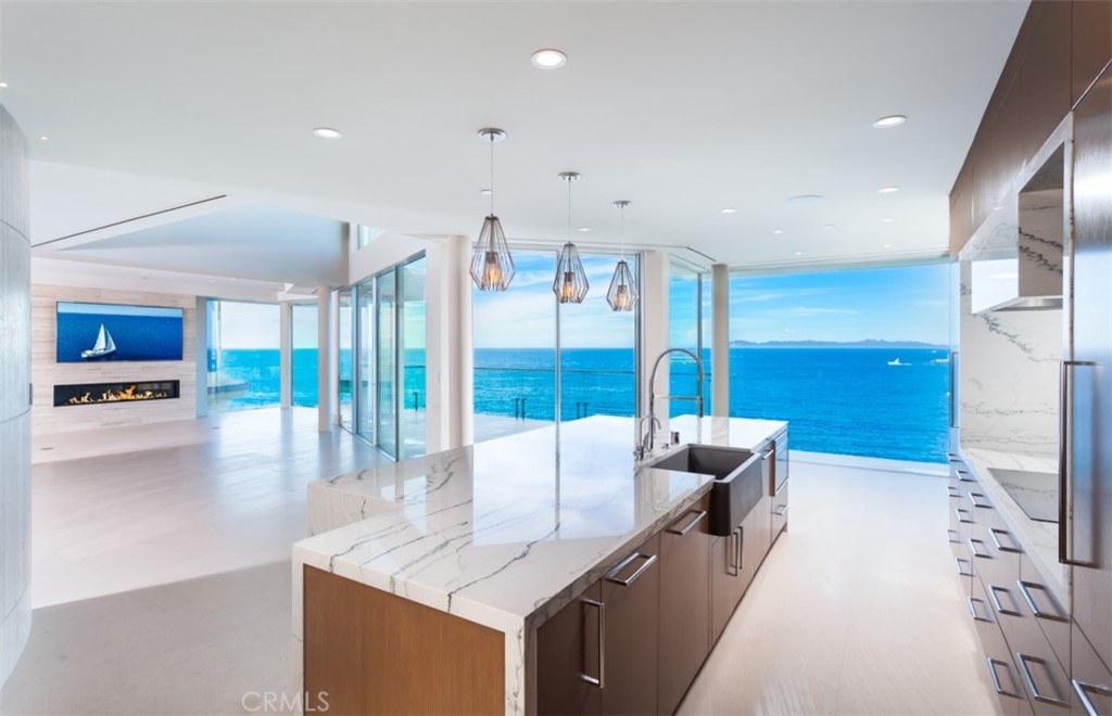 Corona del Mar South of PCH (CDMS) - Residential