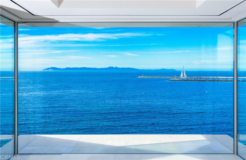 Corona del Mar South of PCH (CDMS) - Residential