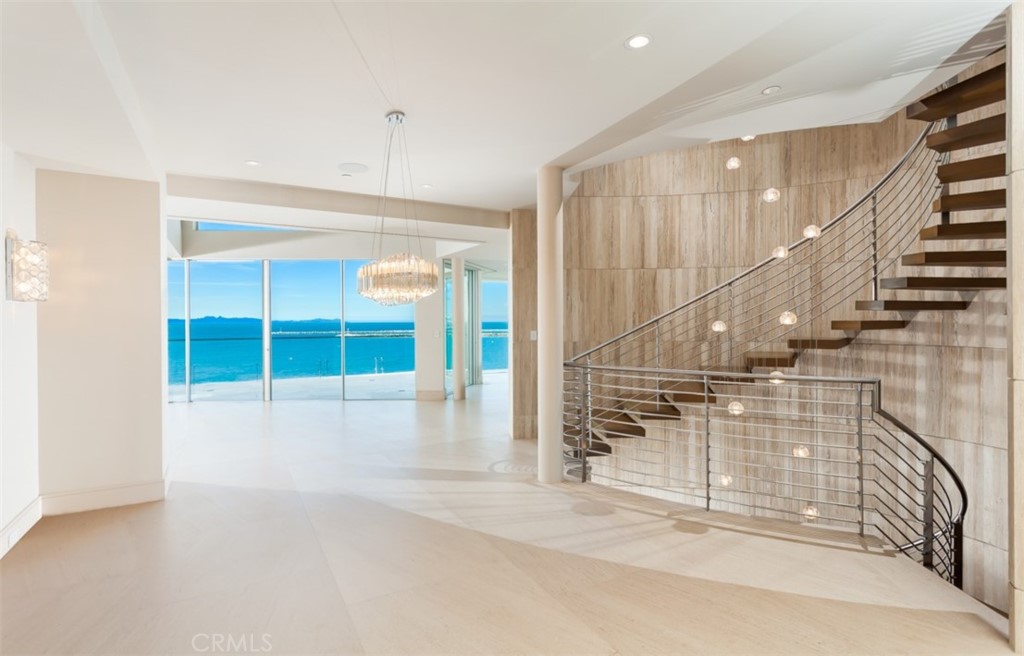 Corona del Mar South of PCH (CDMS) - Residential