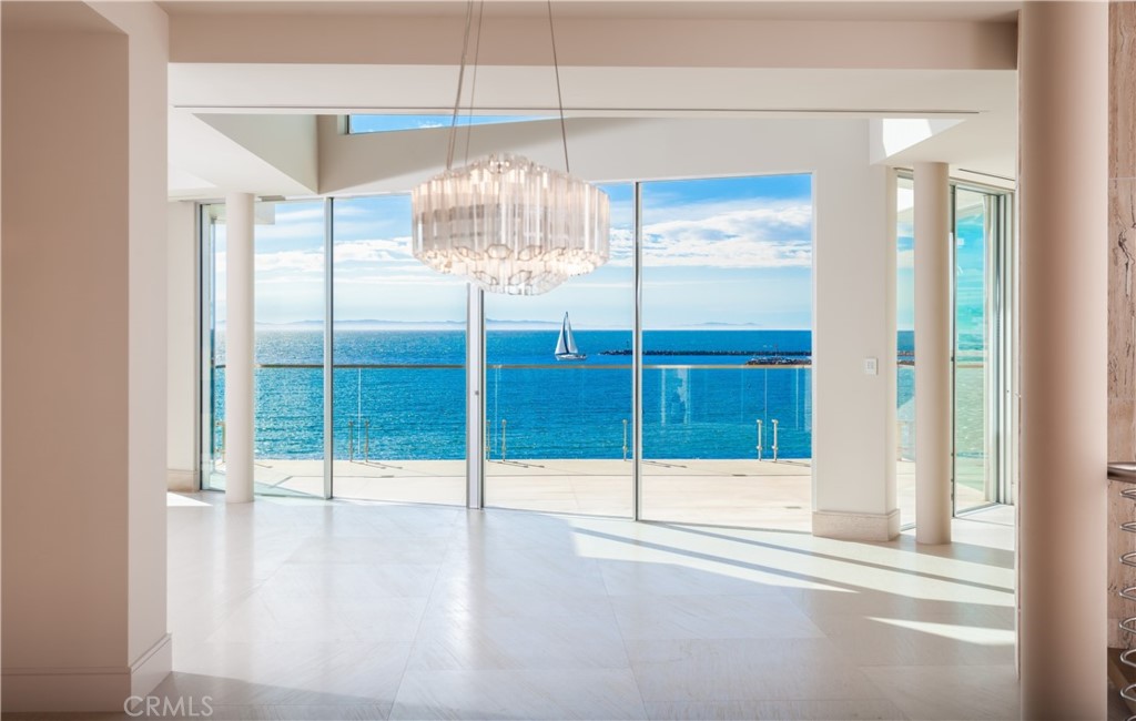 Corona del Mar South of PCH (CDMS) - Residential