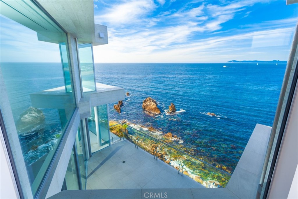 Corona del Mar South of PCH (CDMS) - Residential