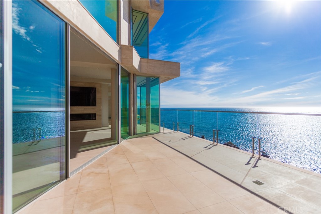 Corona del Mar South of PCH (CDMS) - Residential