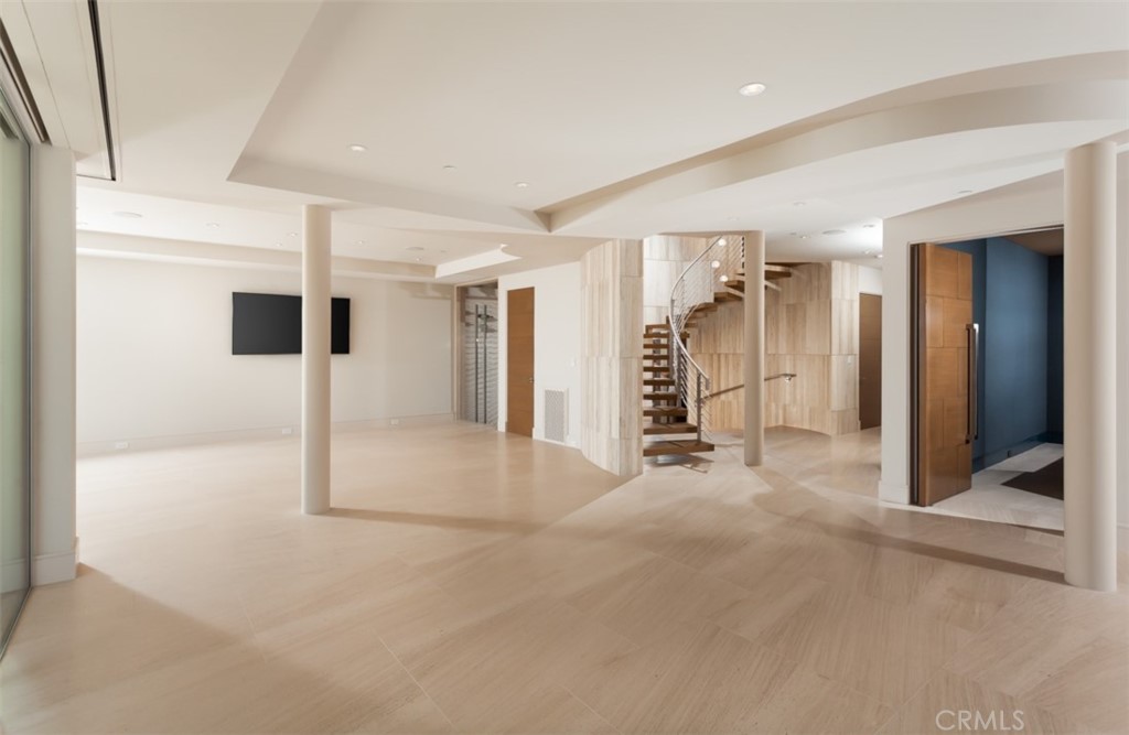 Corona del Mar South of PCH (CDMS) - Residential