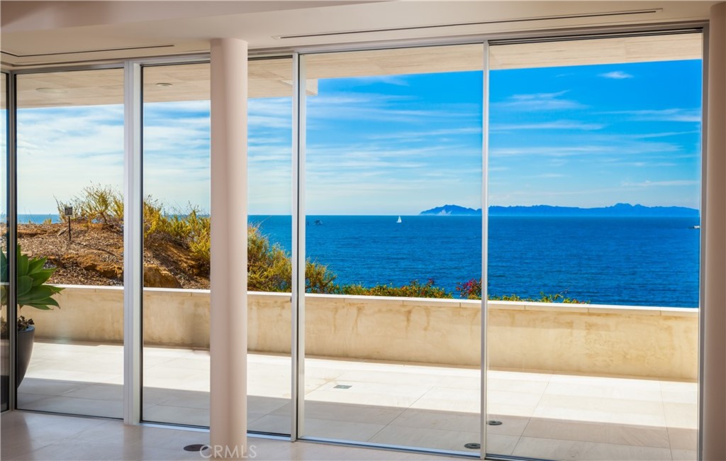 Corona del Mar South of PCH (CDMS) - Residential