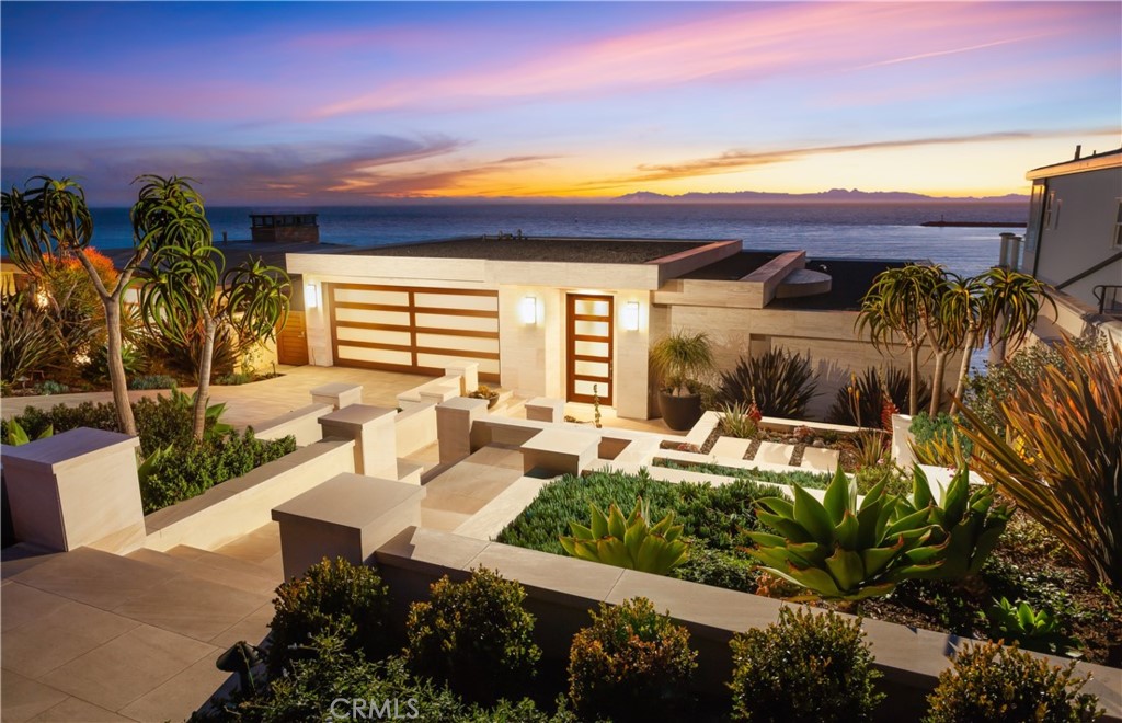 Corona del Mar South of PCH (CDMS) - Residential